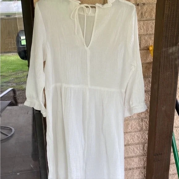 Noctex Ruffle Dress - Picture 3 of 3